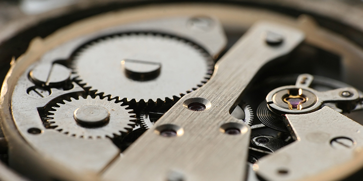 Η Σημασία της Εκμάθησης της Τέχνης της Ωρολογοποιίας από Επαγγελματίες Εκπαιδευτές